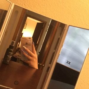 Meet your Posher, Eden